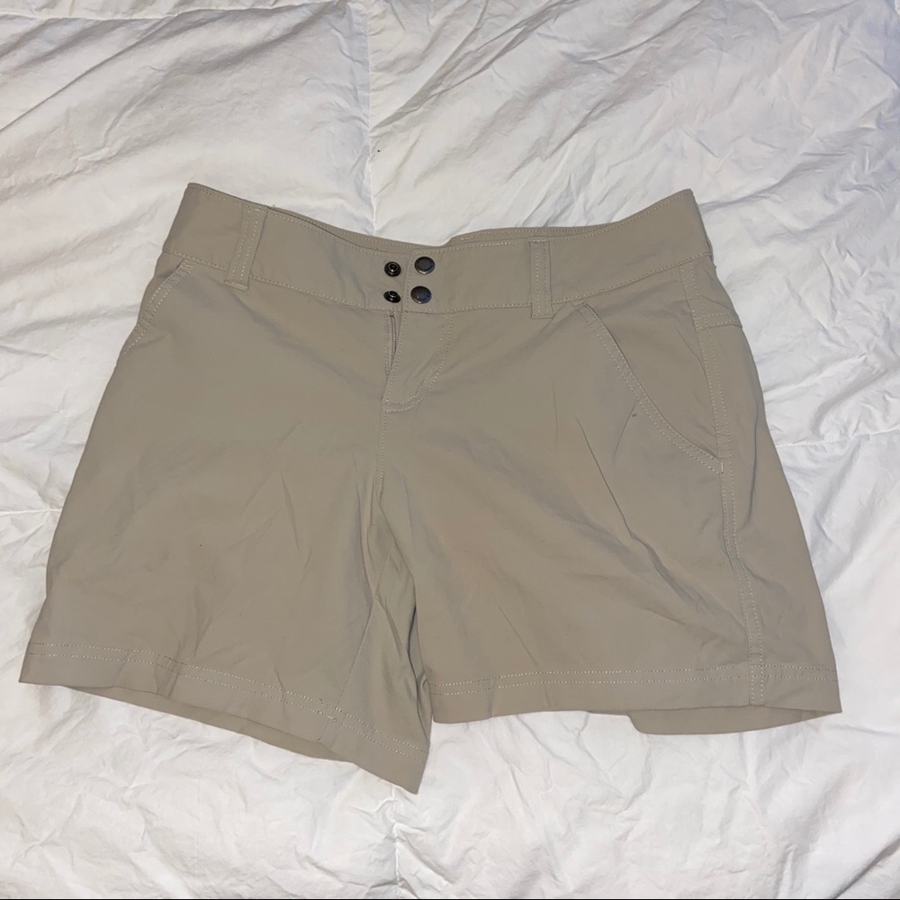 Columbia shorts. Women’s Columbia shorts. Columbia